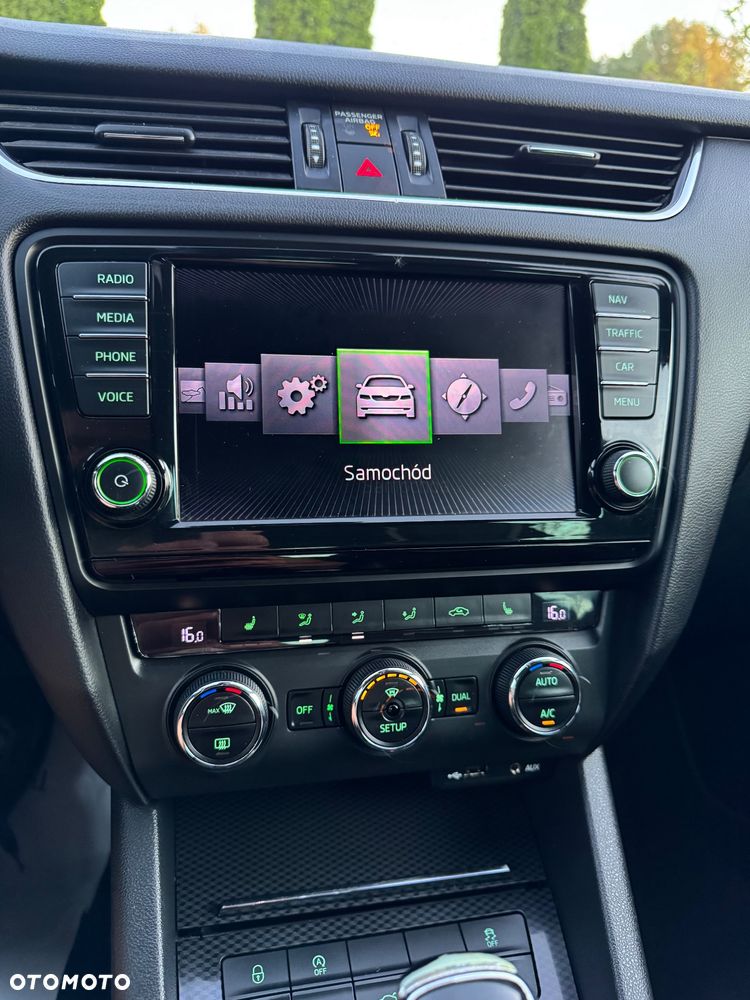 Skoda Octavia 2.0 TDI (Green tec) DSG RS - 17