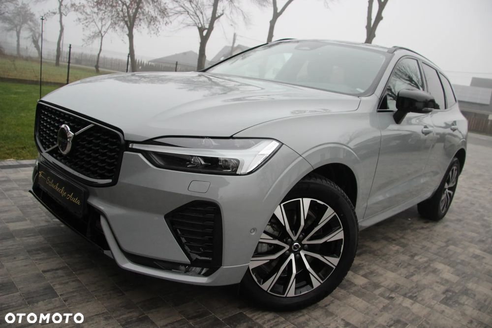 Volvo XC 60 B4 D Plus Dark - 2