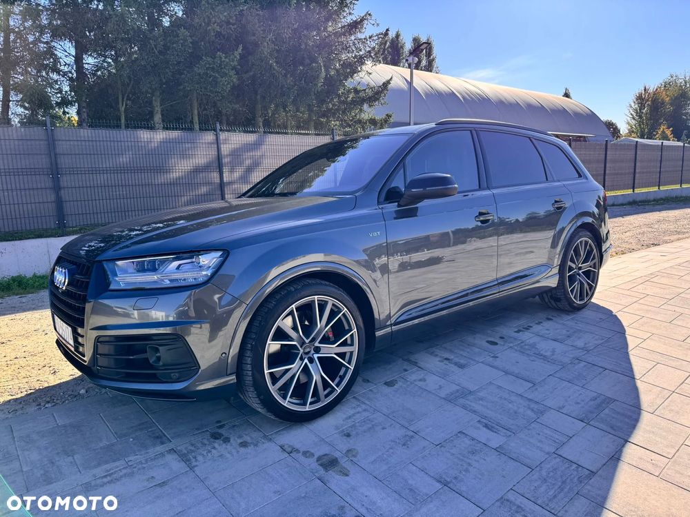 Audi SQ7 - 7