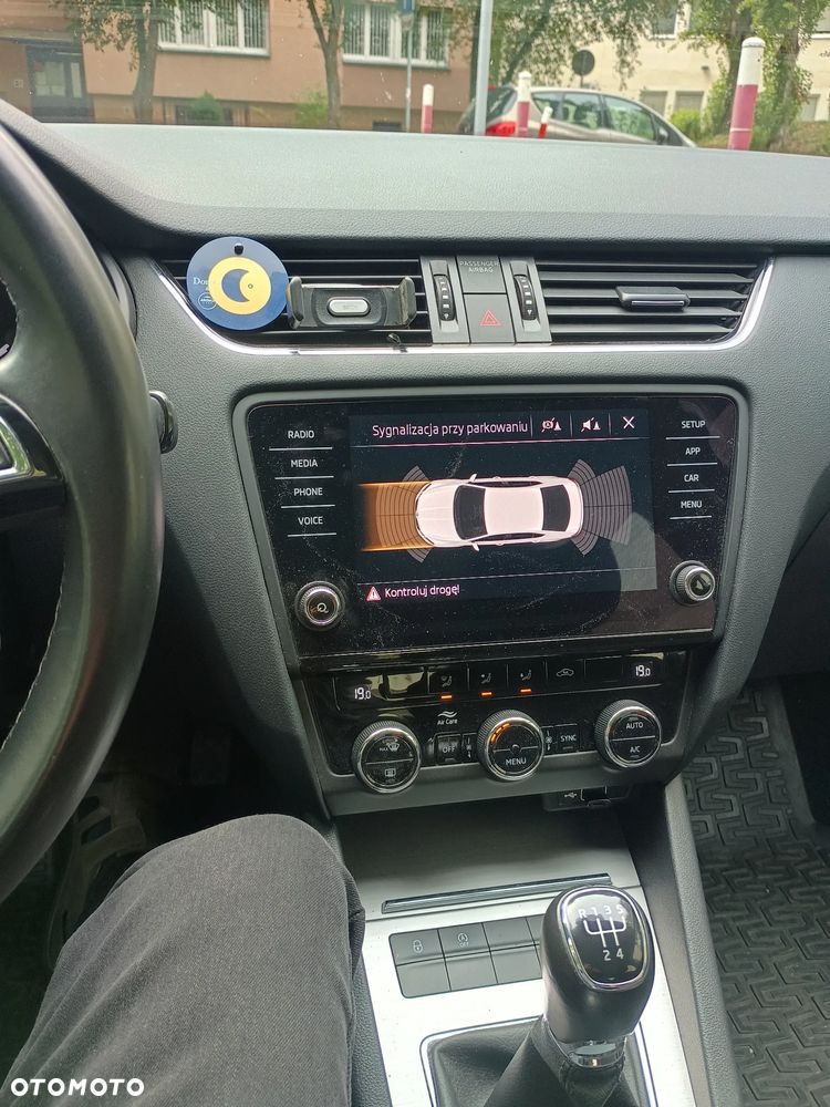 Skoda Octavia 1.6 TDI SCR Ambition - 8
