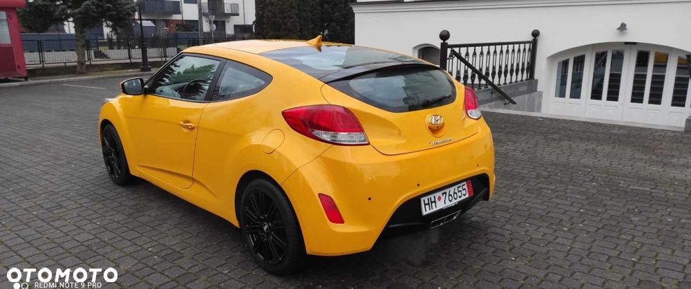 Hyundai Veloster - 9