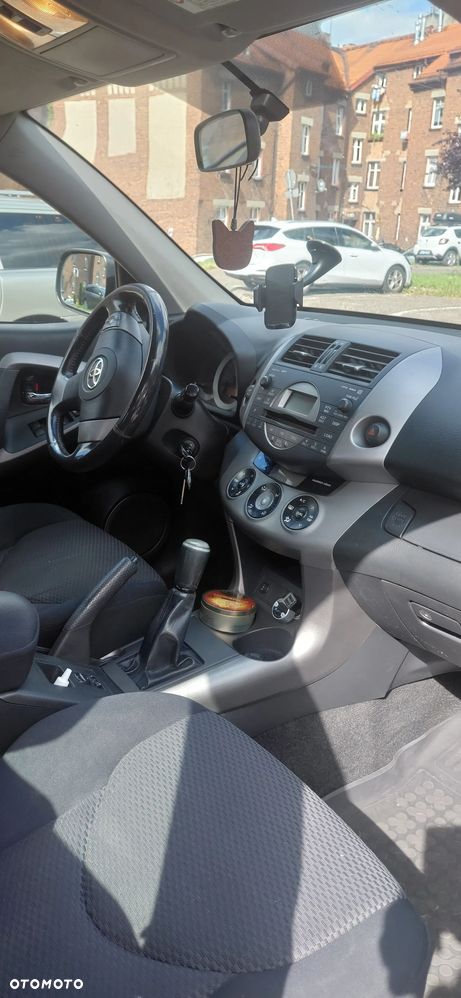 Toyota RAV4 2.0 VVT-i Sol - 7