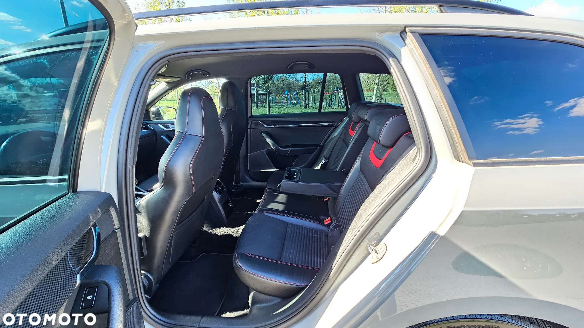 Skoda Octavia 2.0 TDI RS Challenge DSG - 8