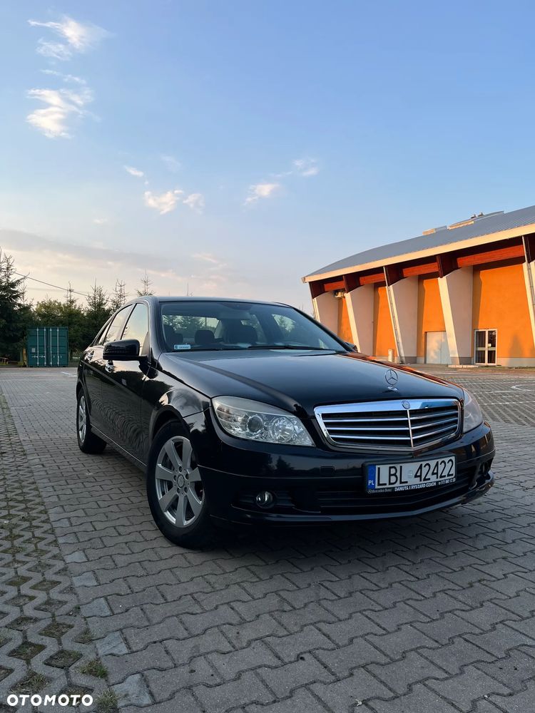 Mercedes-Benz Klasa C 180 CDI DPF (BlueEFFICIENCY) Elegance - 2