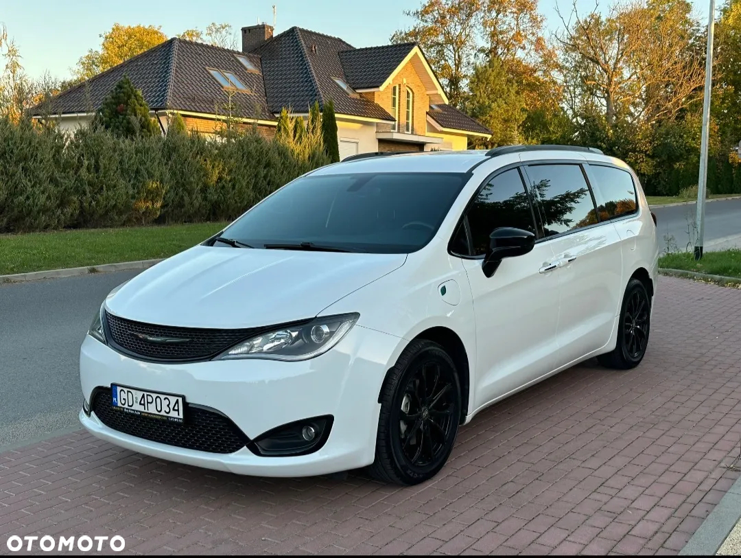 Chrysler Pacifica - 3