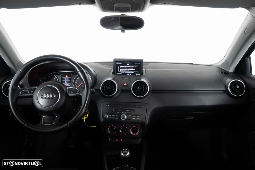Audi A1 Sportback 1.6 TDI Advance Business Line - 22