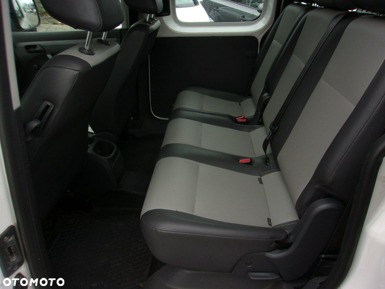 Volkswagen Caddy 2.0 TDI Comfortline Edition 4Motion - 26
