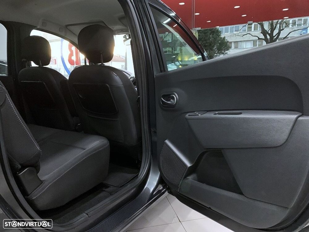 Dacia Lodgy 1.2 TCe Confort 7L - 15