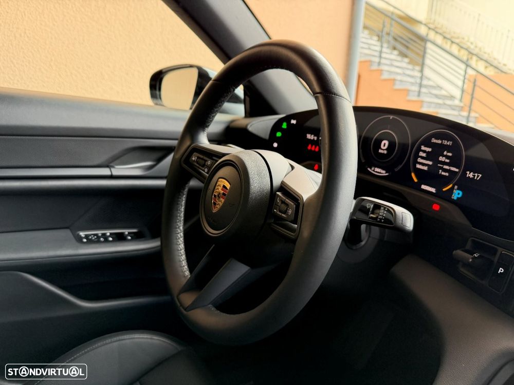 Porsche Taycan Bateria Performance Plus - 16