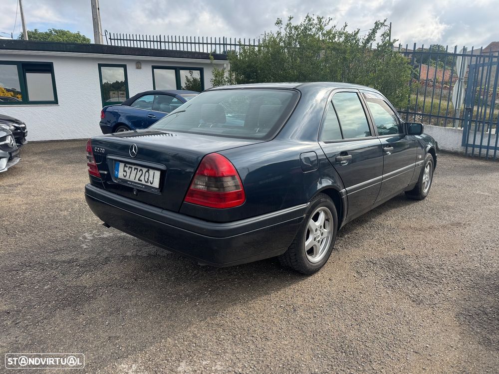 Mercedes-Benz C 220 D Classic - 4