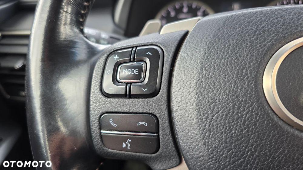 Lexus NX 200t Elite AWD - 21