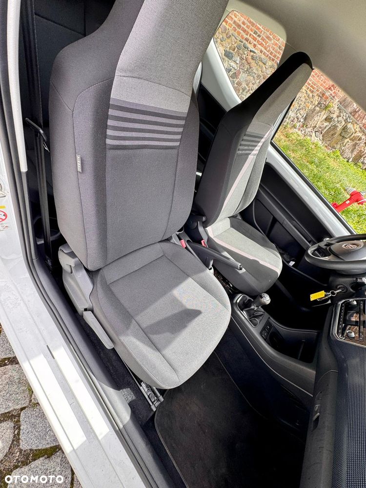 Volkswagen up! 1.0 move - 15