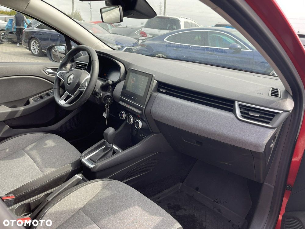 Renault Clio 1.6 E-TECH Techno - 9