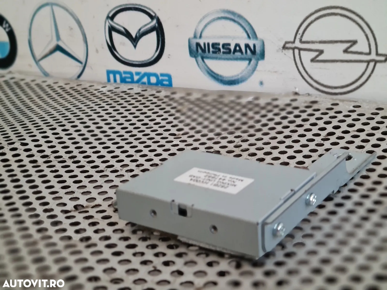 Amplificator Antena Nissan Qashqai J11 Cod 282B1 HV00A Dezmembrez Nissan Qashqai J11 1.5 Dci - Dezmembrari Arad - 6