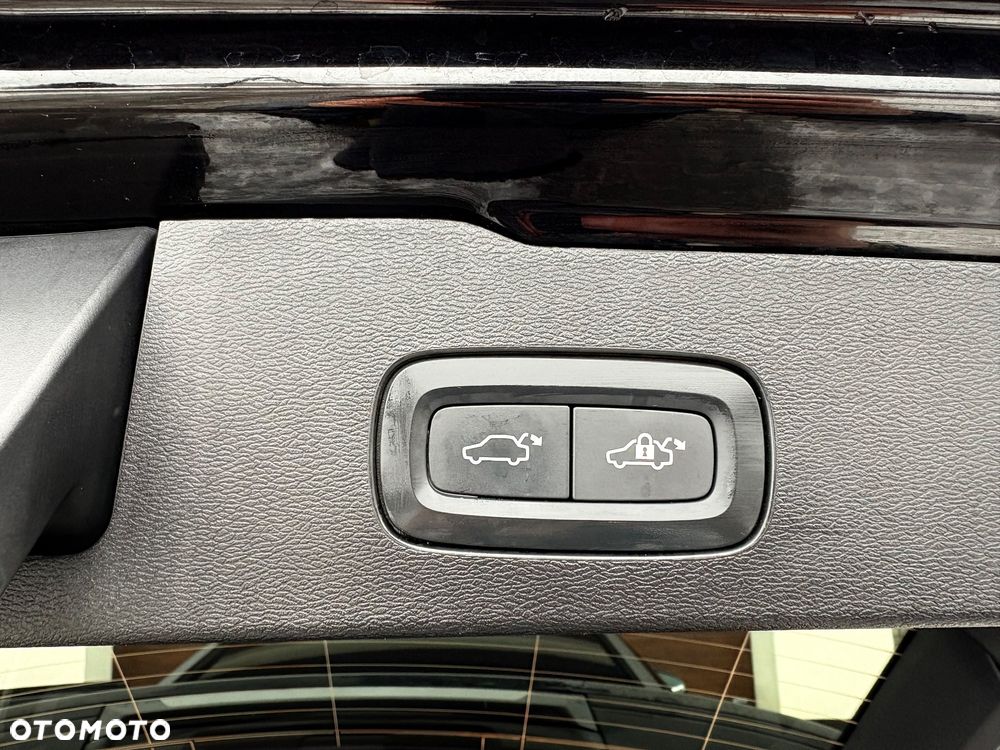 Volvo V60 B4 B Momentum Pro - 21