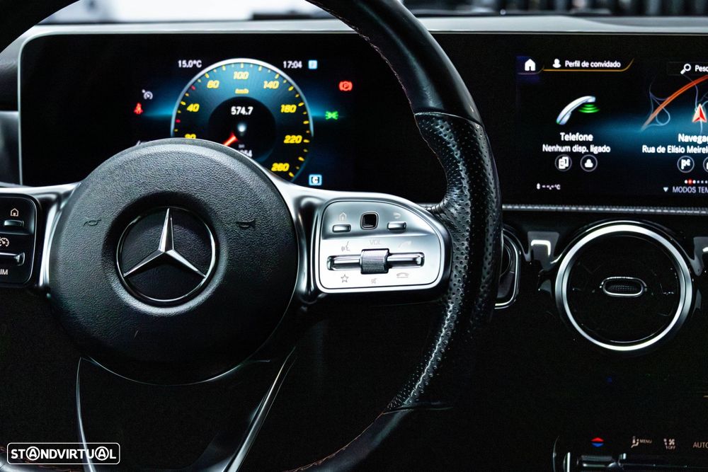 Mercedes-Benz A 160 AMG Line - 17