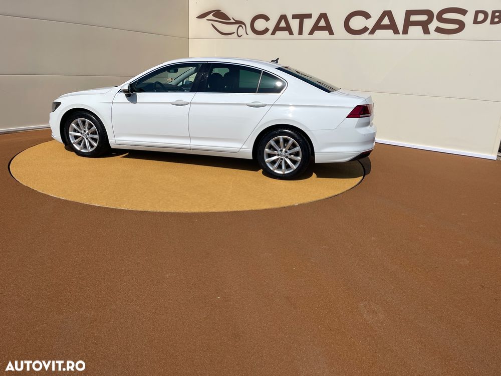 Volkswagen Passat - 8