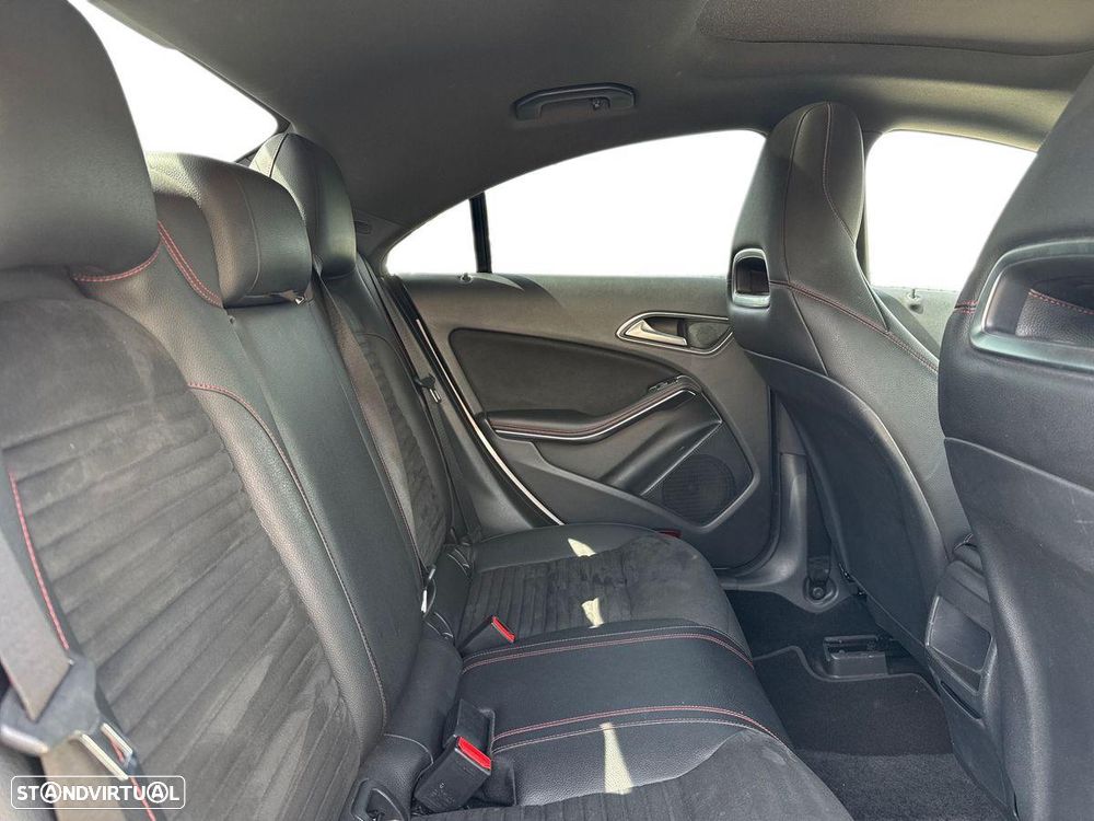 Mercedes-Benz CLA 200 d AMG Line - 16