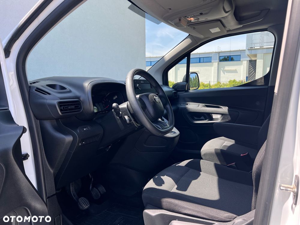Toyota Proace City - 17