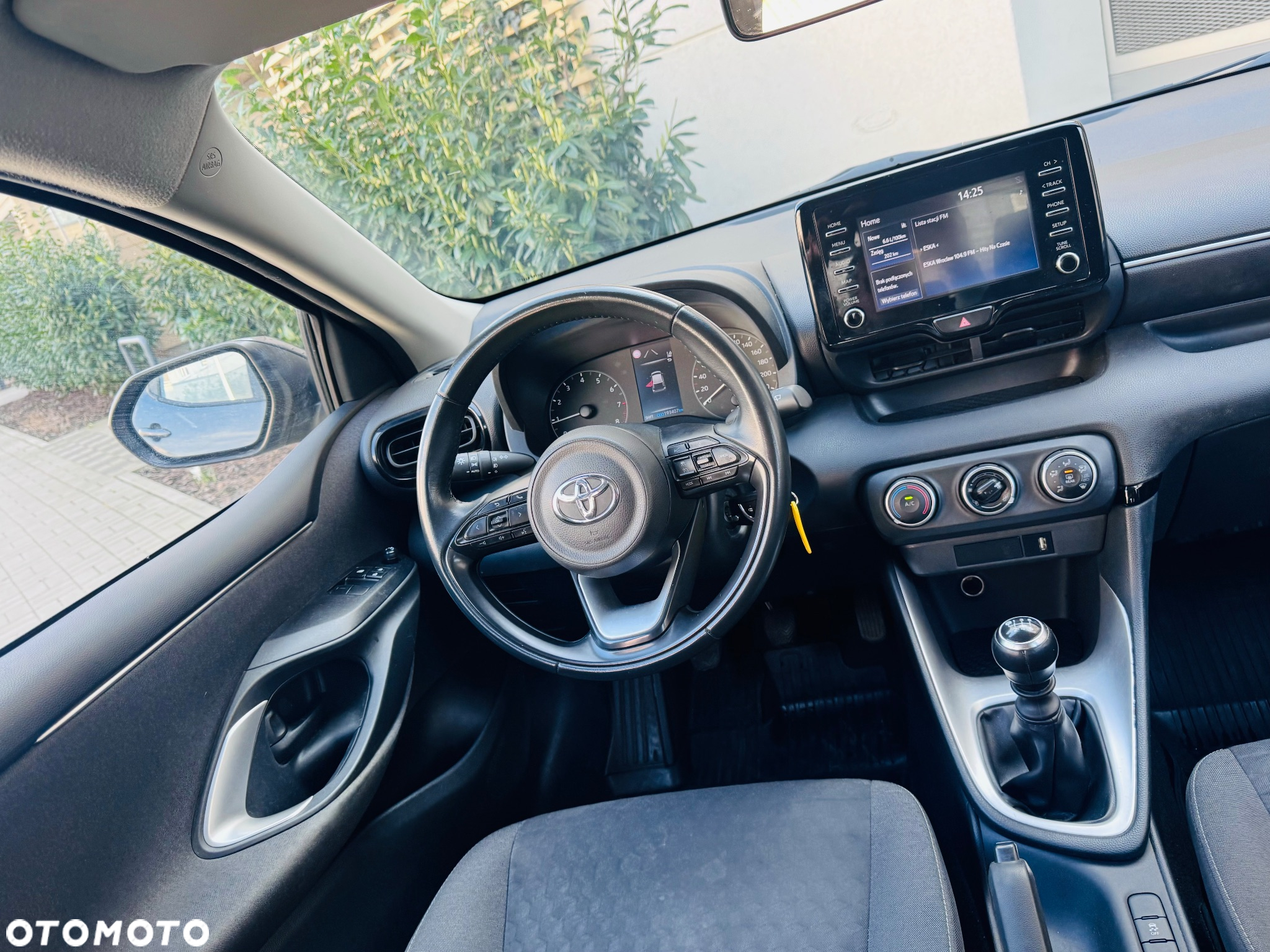 Toyota Yaris - 24