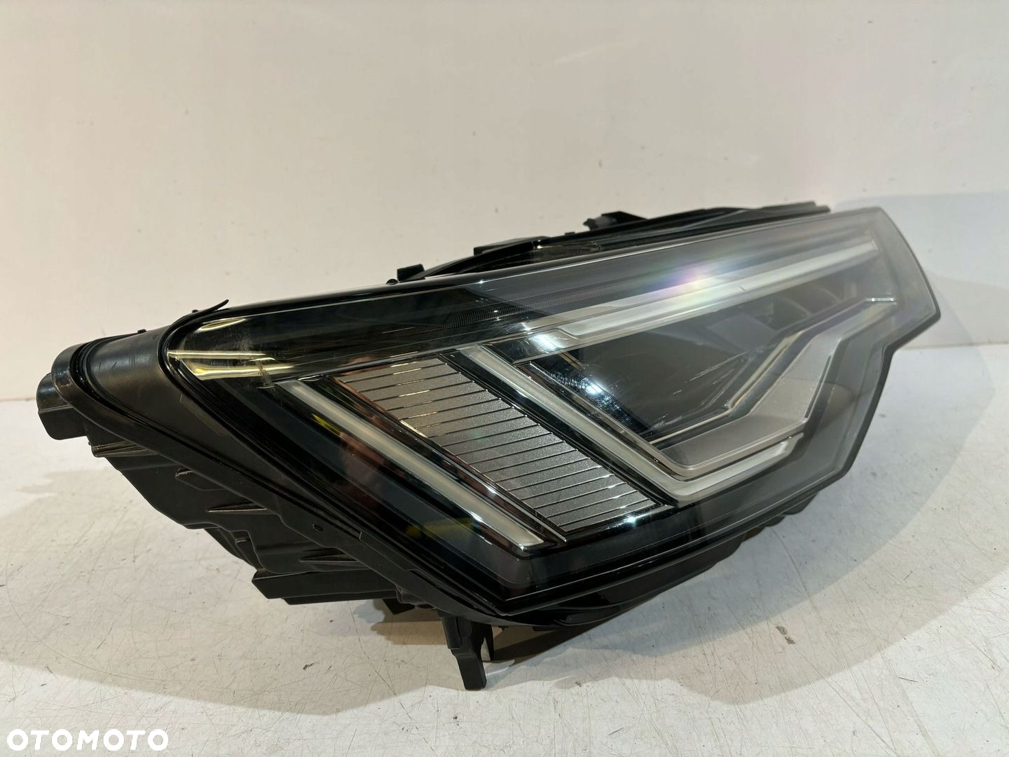 AUDI A6 C8 Lampa przednia Full Led Prawa - 17464 - 2