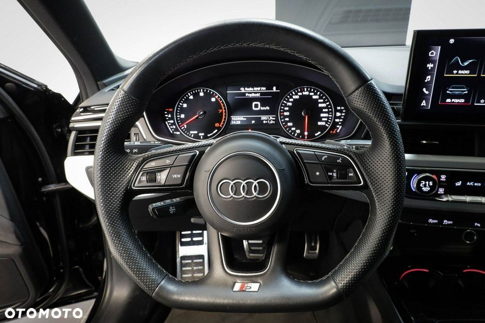 Audi A4 Limousine - 16