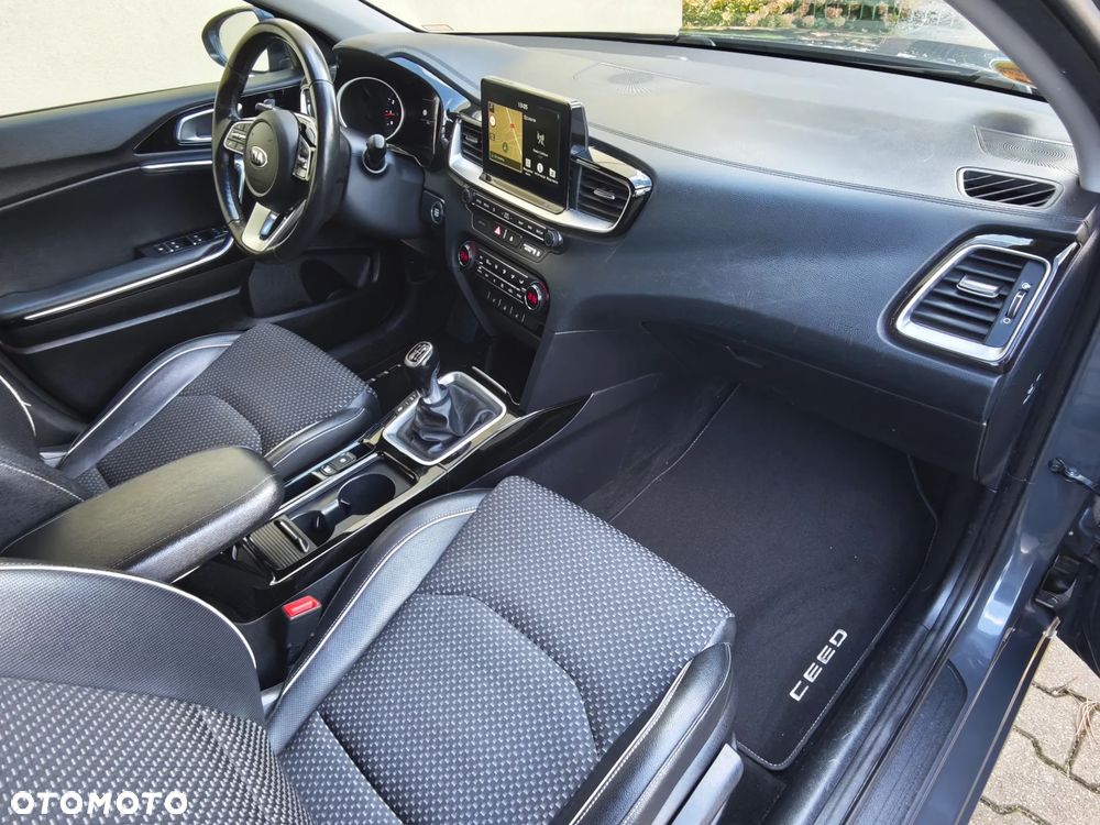 Kia Ceed 1.4 T-GDI OPF Platinum Edition - 18