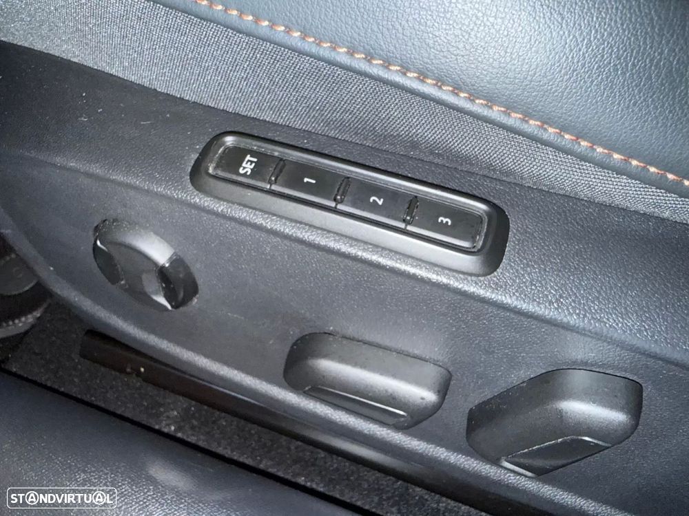 Cupra Formentor 1.4 e-Hybrid DSG VZ - 18