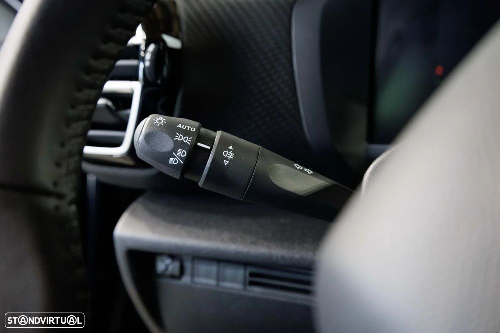 Citroën C4 PureTech 130 Stop&Start EAT8 PLUS - 24