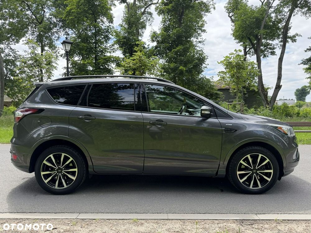 Ford Kuga - 12