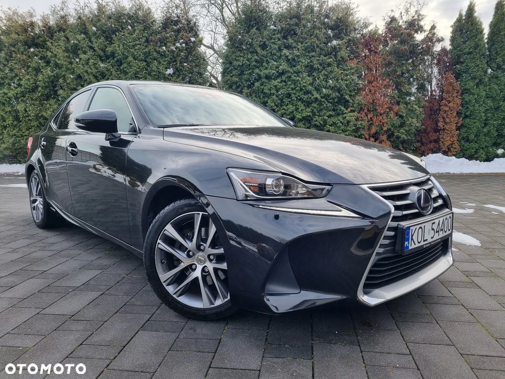 Lexus IS Business Edition - 1