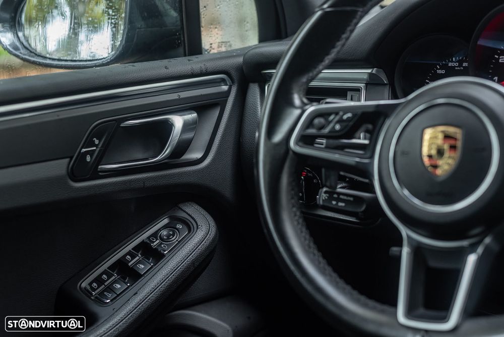 Porsche Macan Standard - 11