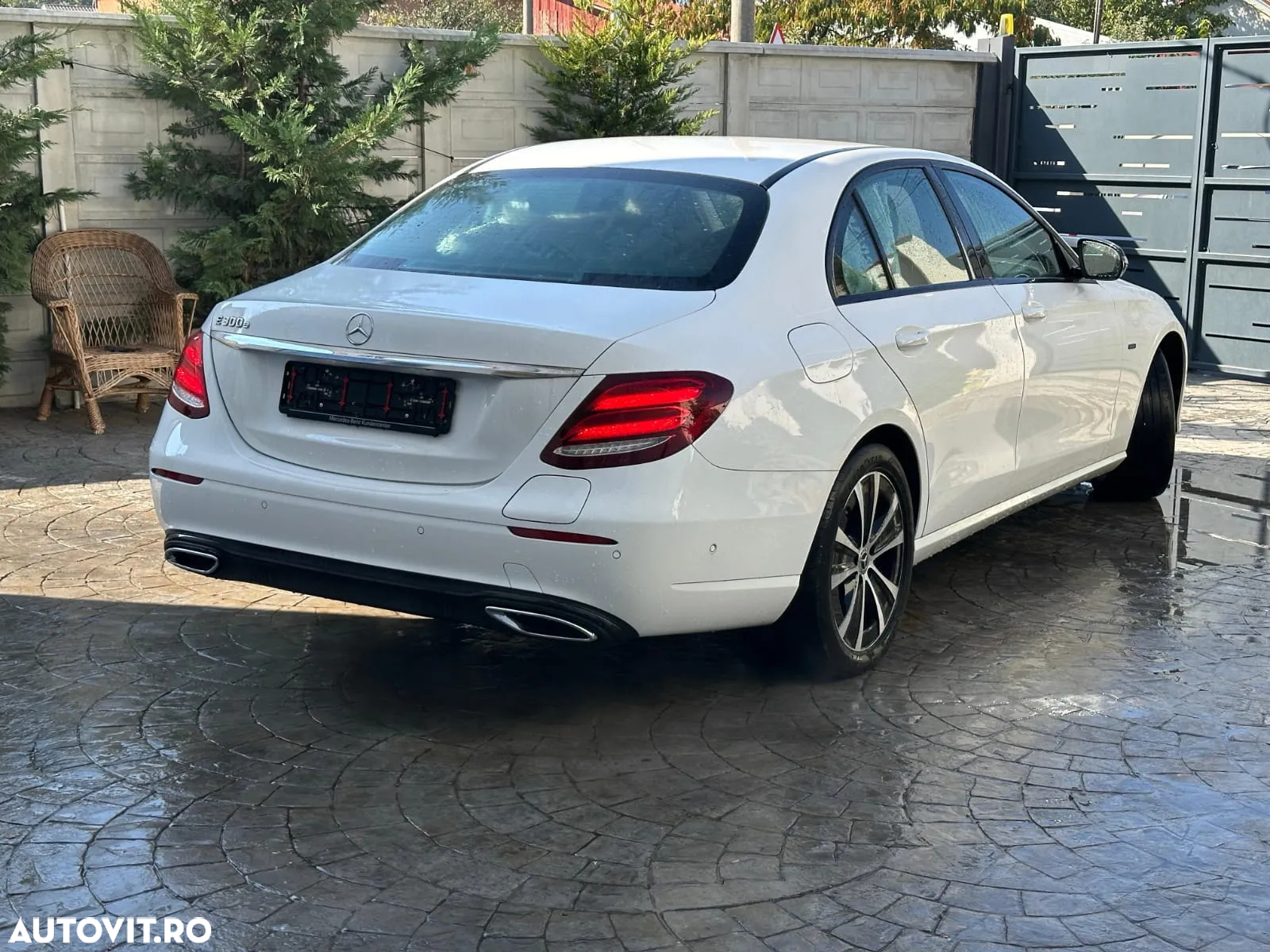 Mercedes-Benz E - 5