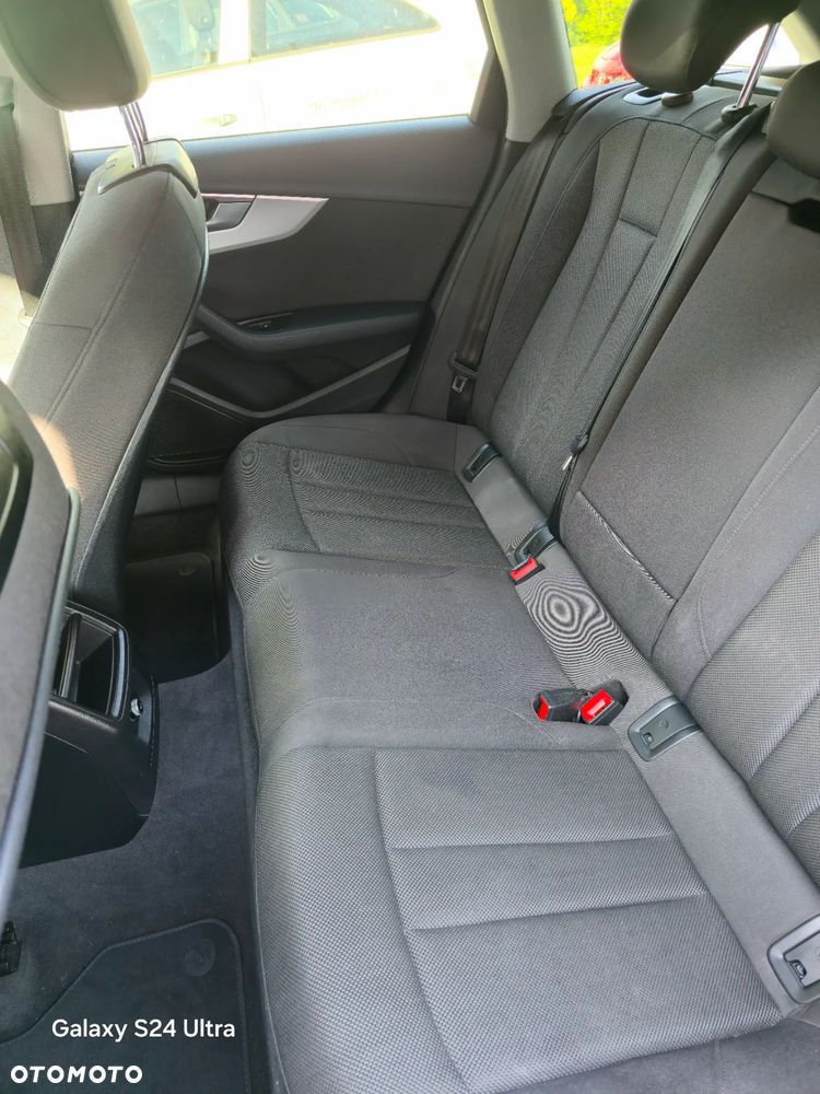 Audi A4 ver-2-0-tfsi-ultra-design-s-tronic - 31