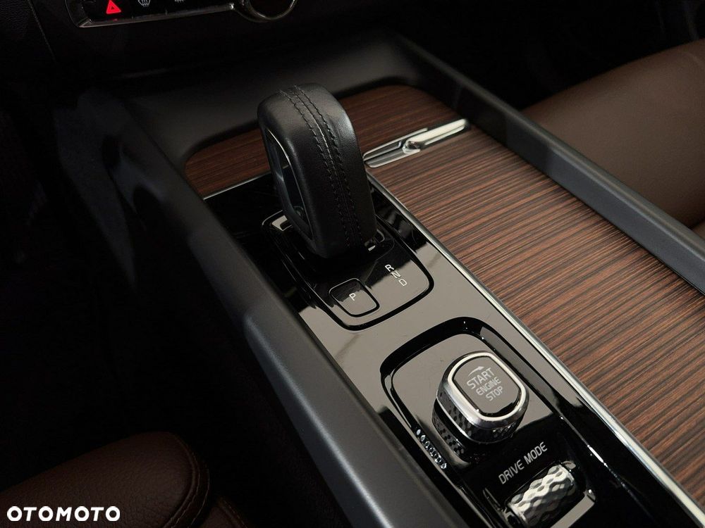 Volvo XC 60 - 33