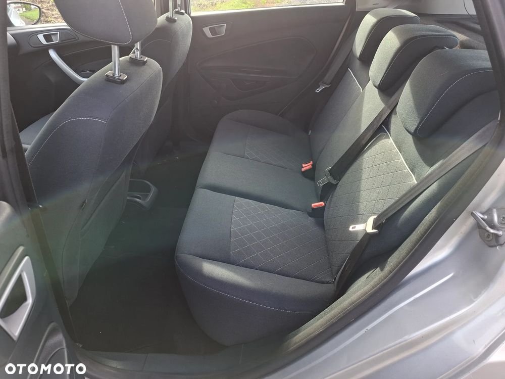 Ford Fiesta 1.6 TDCi Champions Edition - 10