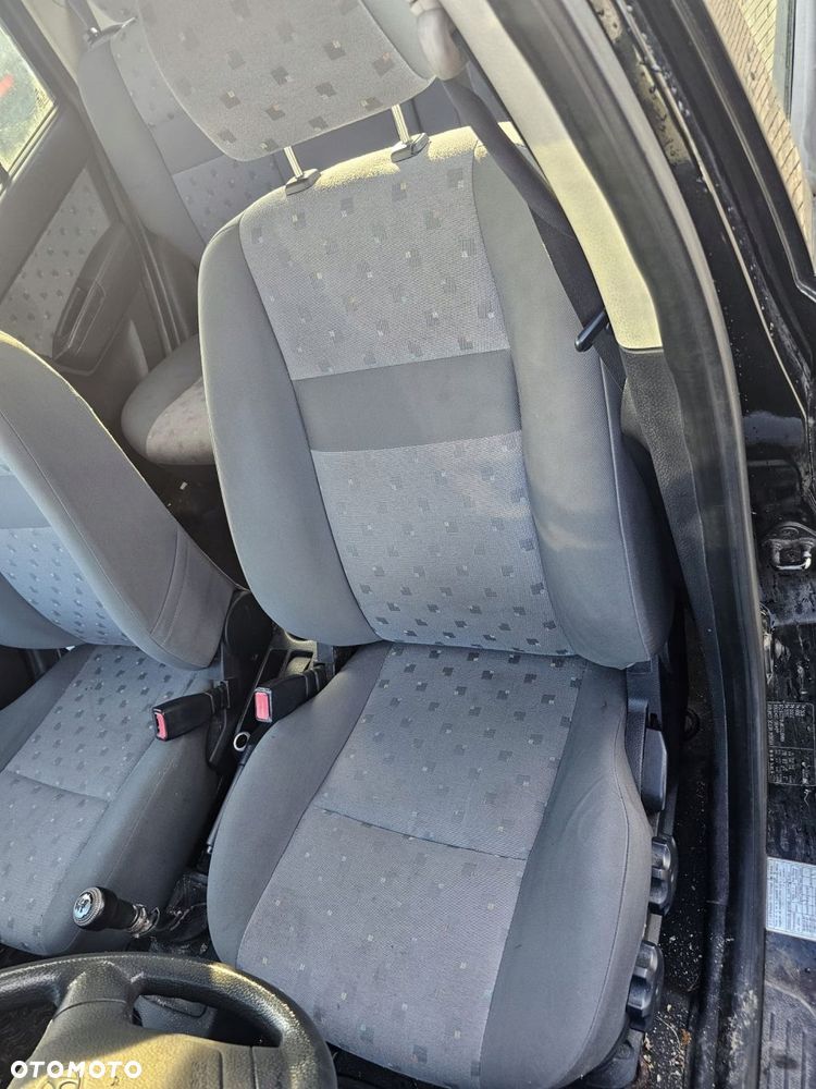 Fotel przedni lewy kierowcy Hyundai Getz 5D - 1