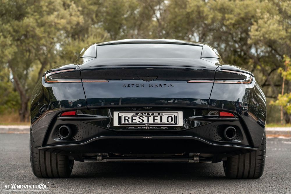 Aston Martin DB12 Coupé - 6