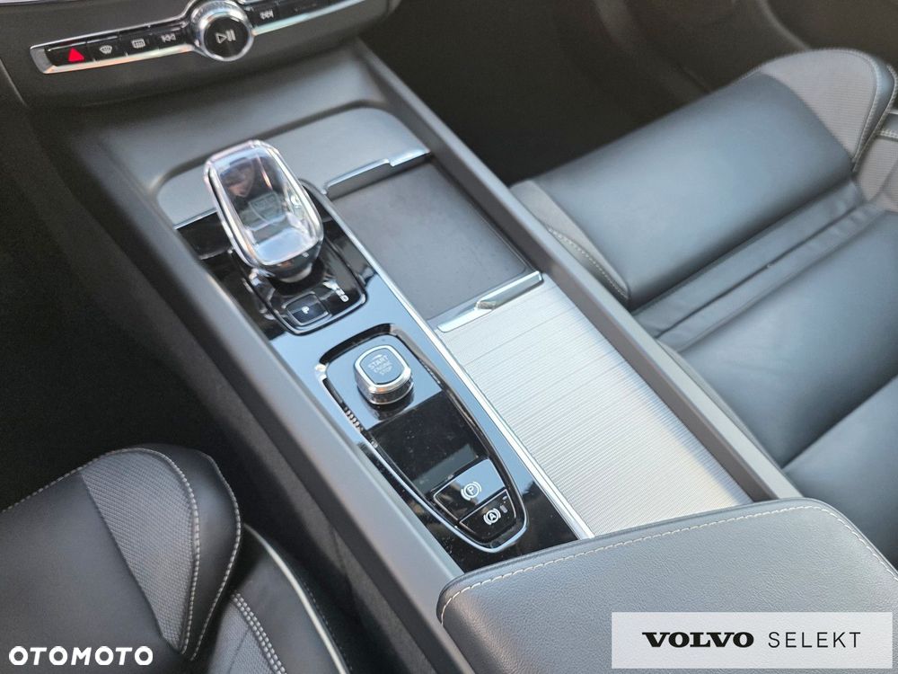 Volvo XC 60 - 33