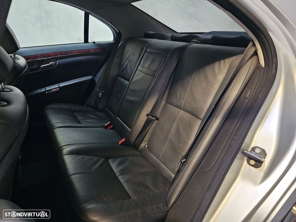 Mercedes-Benz S 320 CDI DPF 7G-TRONIC - 23