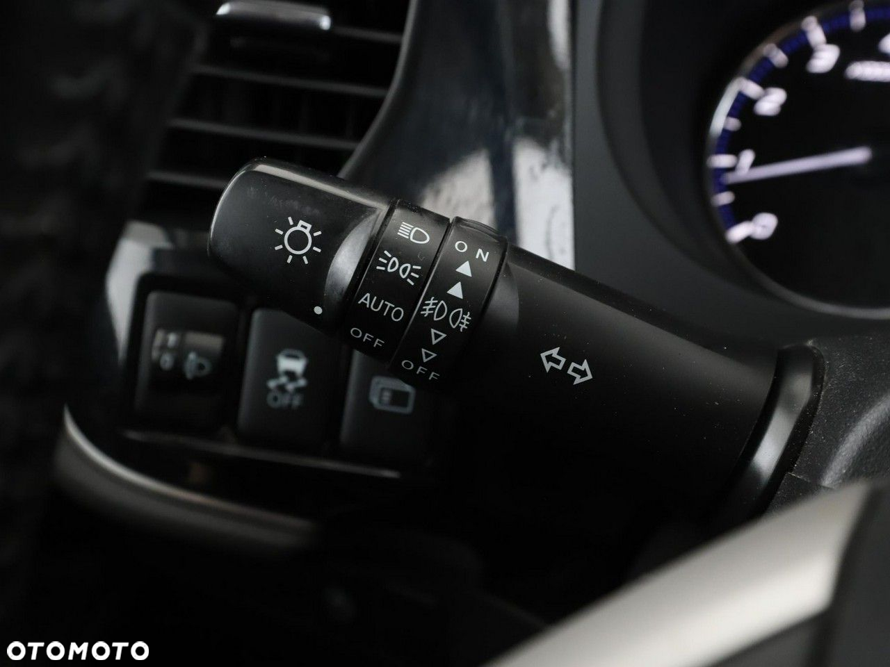 Mitsubishi Outlander - 29