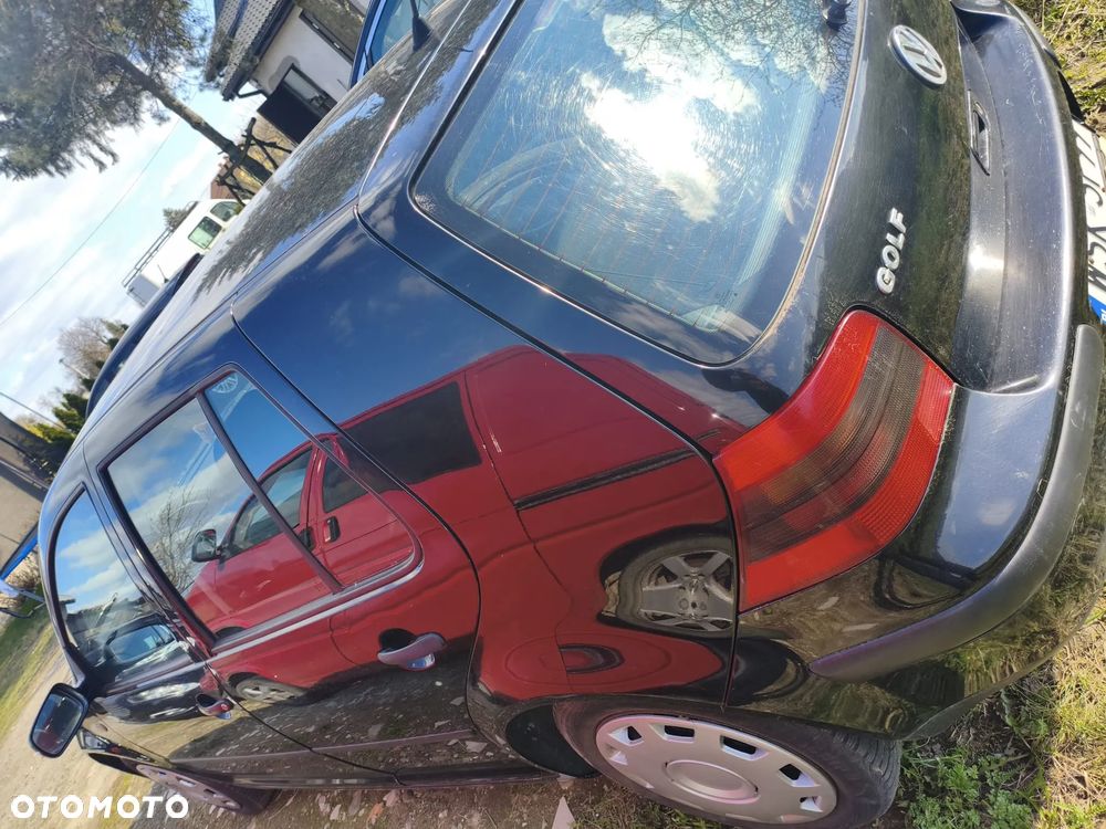 Volkswagen Golf 1.4 Basis - 3