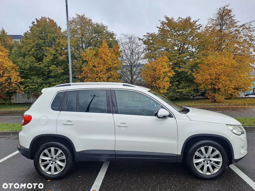 Volkswagen Tiguan - 4