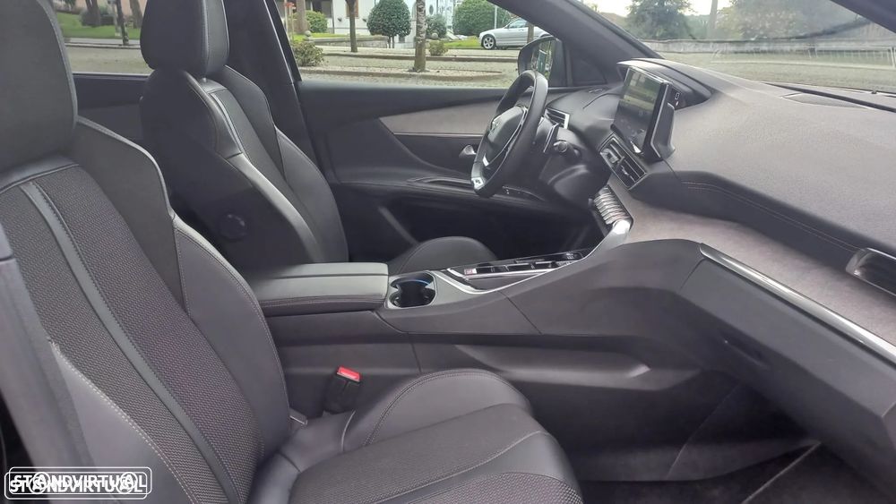 Peugeot 5008 1.5 BlueHDi GT EAT8 - 12