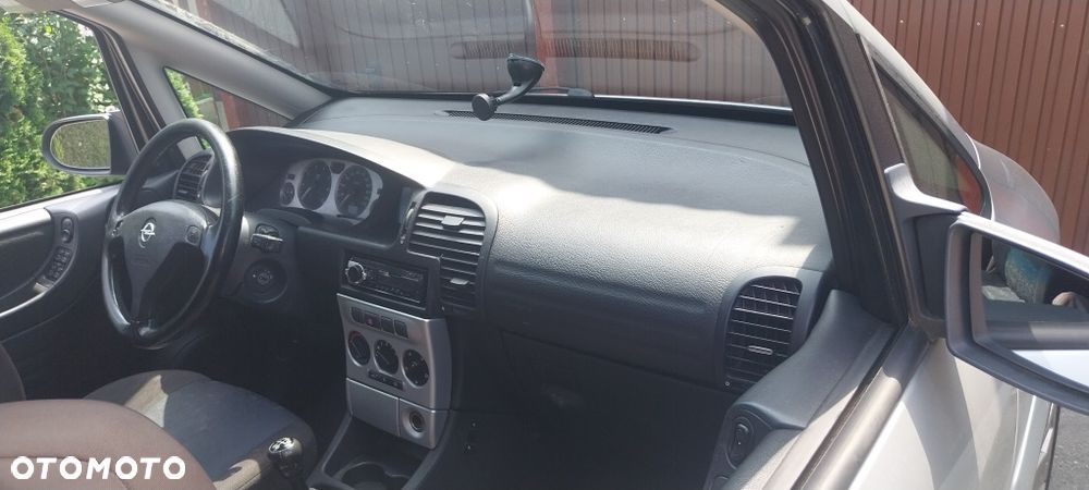 Opel Zafira - 7