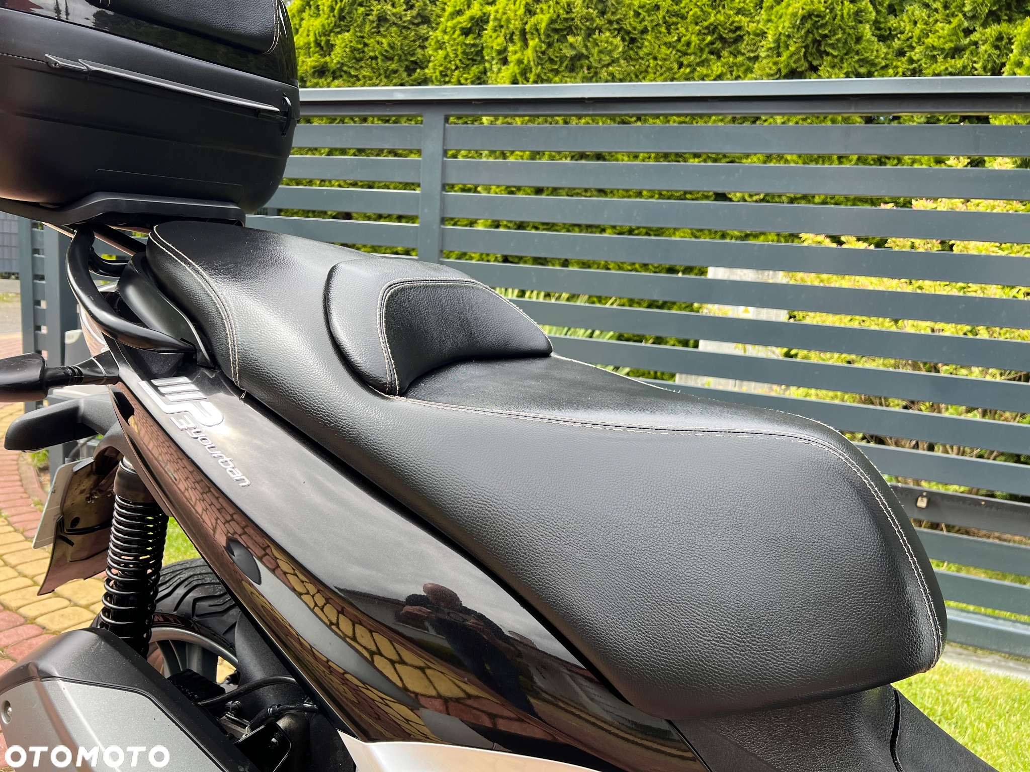 Piaggio MP-3 - 5