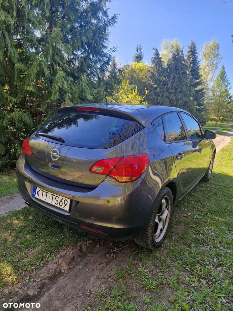 Opel Astra 1.4 T Enjoy - 6