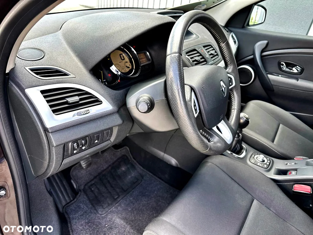 Renault Megane Grandtour TCe 130 Luxe - 6