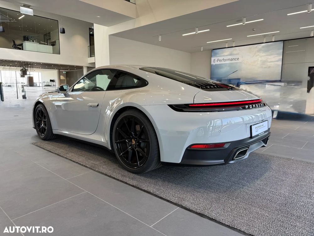 Porsche 911 Carrera PDK - 3