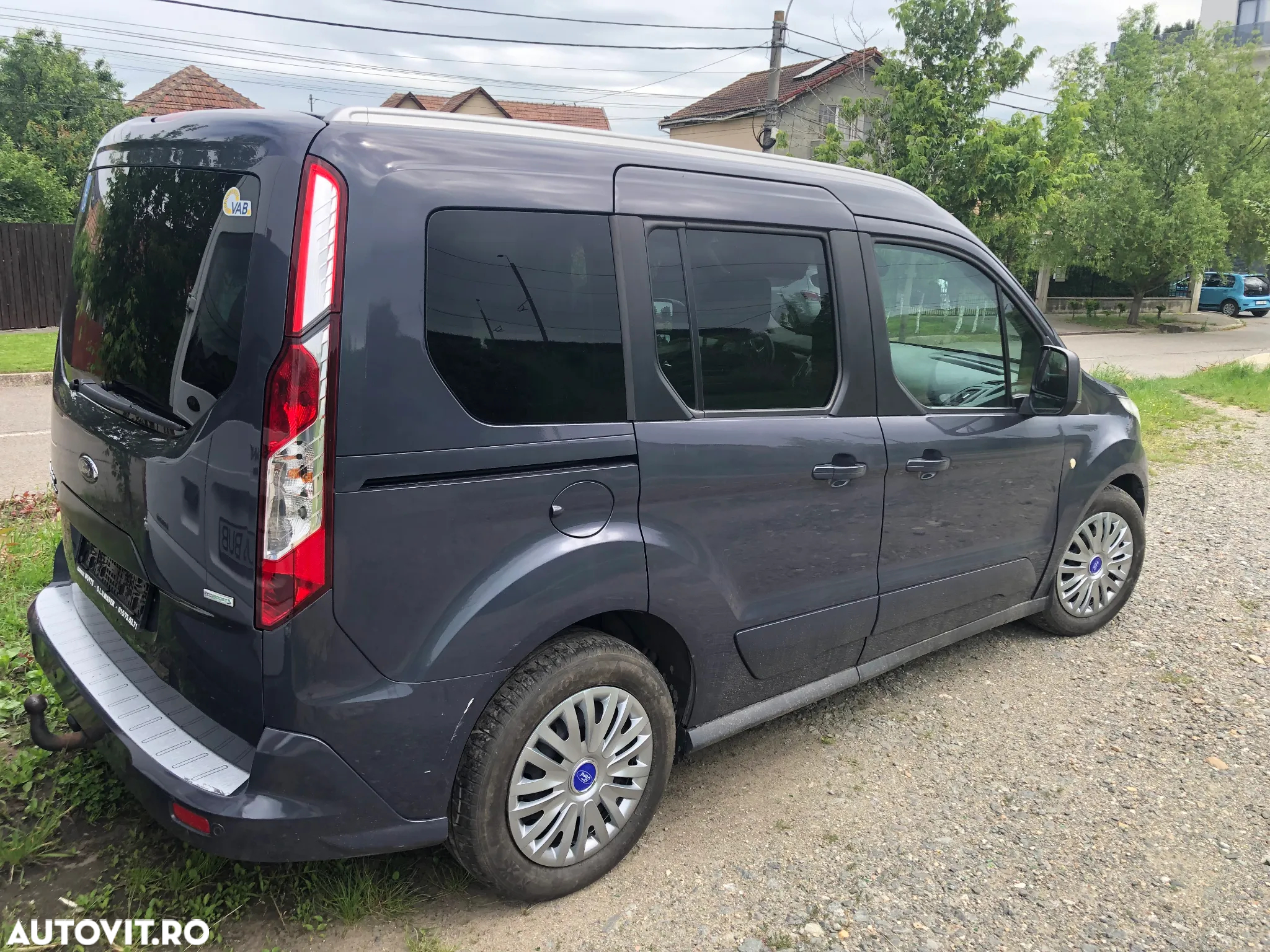 Ford Tourneo Connect - 3